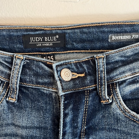 Judy Blue jeans - Picture 2 of 4